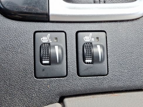 Used 2018 Toyota Highlander XLE w/ Protection Package #3 image 24