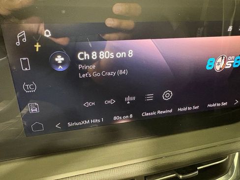 Used 2025 Buick Envista Preferred FWD image 34