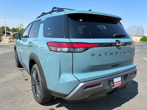 New 2026 Nissan Pathfinder SL w/ SL Premium Package FWD image 4