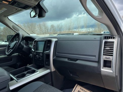 Used 2014 RAM 1500 Classic SLT w/ Luxury Group AWD/4WD image 19