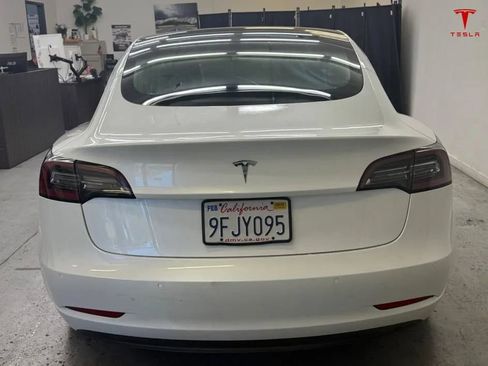 Used 2020 Tesla Model 3 Standard Range Plus image 6