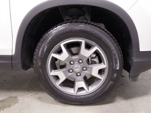 Certified 2022 Honda Passport TrailSport image 12