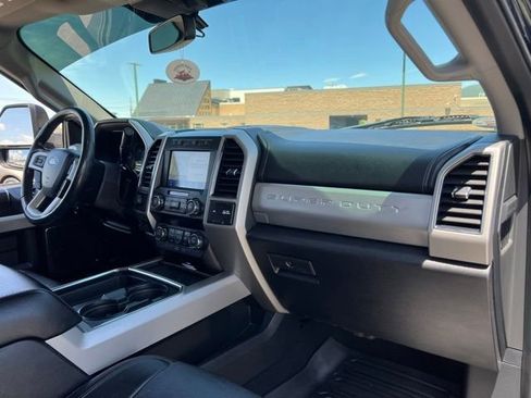 Used 2021 Ford F350 Lariat AWD/4WD image 32