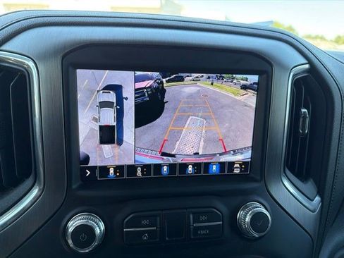 Used 2022 GMC Sierra 3500 Denali w/ Denali Black Diamond Edition AWD/4WD image 20