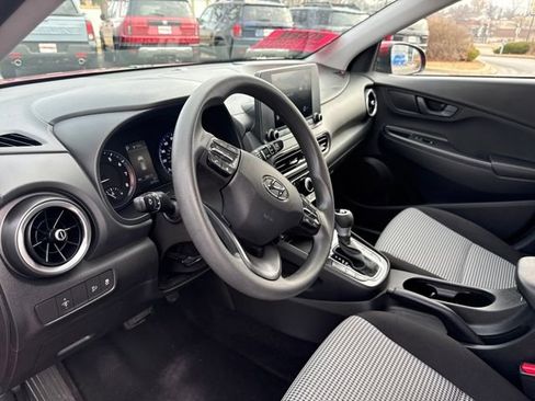 Used 2023 Hyundai Kona SE image 14