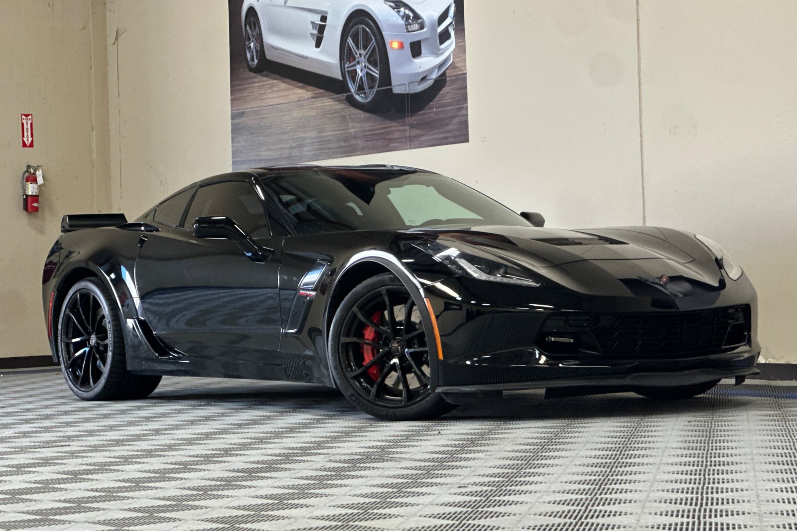 Used 2018 Chevrolet Corvette Grand Sport RWD image 52