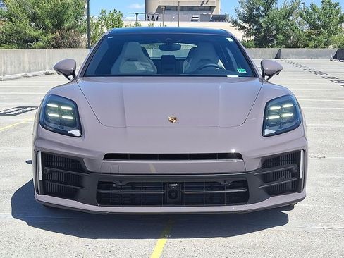 Used 2025 Porsche Panamera 4 image 6