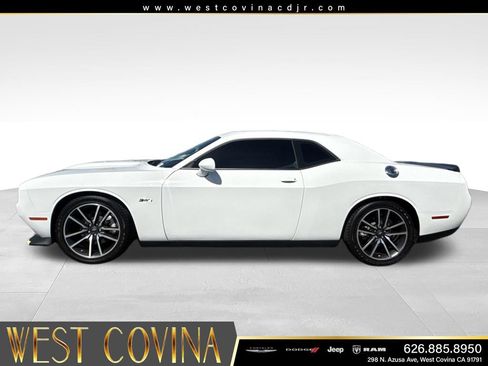 Used 2023 Dodge Challenger R/T RWD image 6