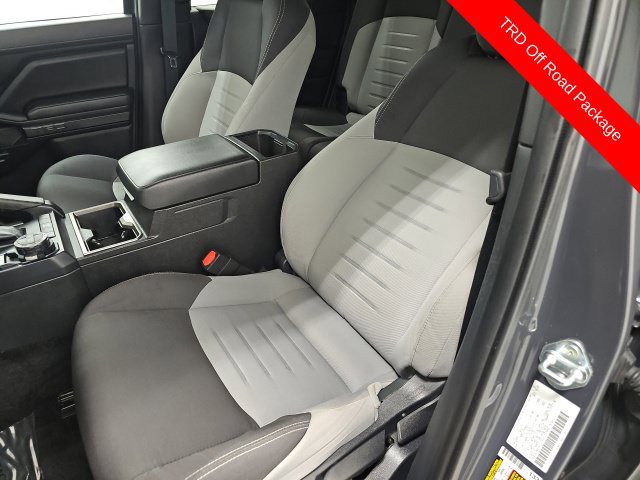 Certified 2025 Toyota Tacoma TRD Off-Road AWD/4WD image 16