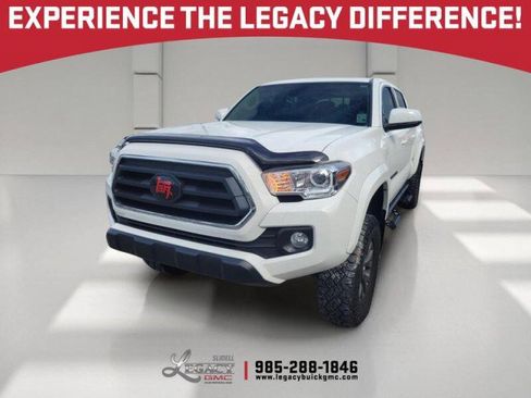 Used 2023 Toyota Tacoma SR5 RWD image 1