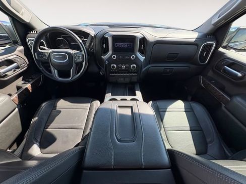 Used 2022 GMC Sierra 1500 Denali w/ Denali Premium Package AWD/4WD image 10