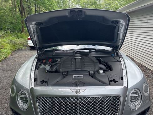 Used 2018 Bentley Bentayga Activity image 52