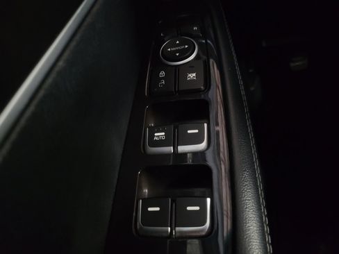 Used 2017 Kia Sorento L image 27