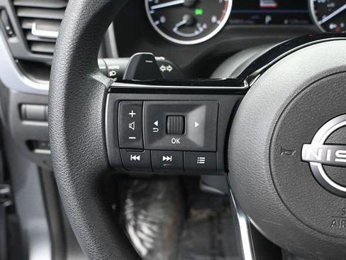 Used 2023 Nissan Rogue SV AWD/4WD image 26