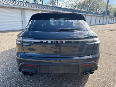 Used 2026 Porsche Macan AWD/4WD image 4