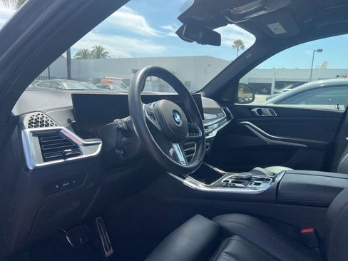 Certified 2025 BMW X5 xDrive40i w/ M Sport Package AWD/4WD image 14