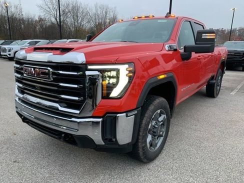 New 2026 GMC Sierra 2500 SLE w/ SLE Value Package; image 8