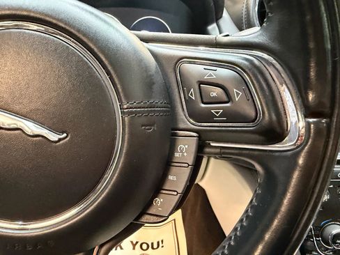 Used 2016 Jaguar XJ L Portfolio image 24