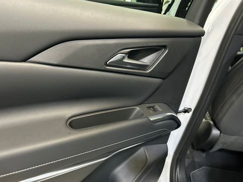 New 2026 Chevrolet Traverse LT image 26