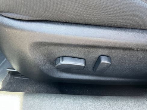 Used 2025 Nissan Altima 2.5 SV FWD image 18