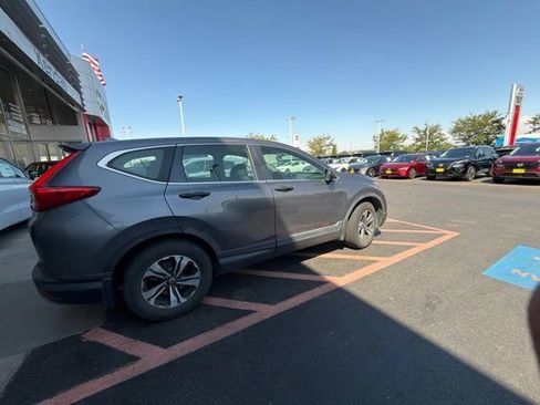 Used 2019 Honda CR-V LX image 7