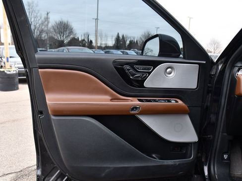 Used 2023 Lincoln Aviator Reserve w/ Equipment Group 201A image 25