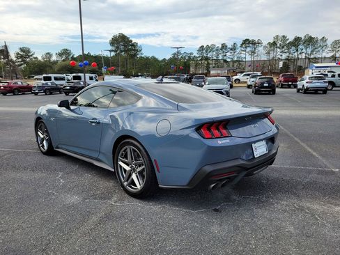 Certified 2025 Ford Mustang GT image 4