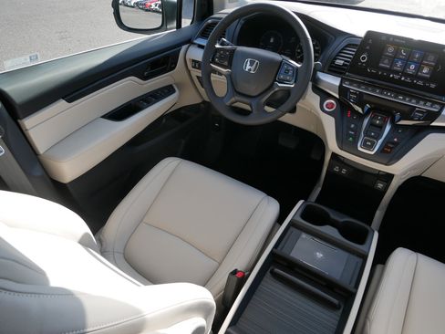 New 2026 Honda Odyssey EX-L image 9