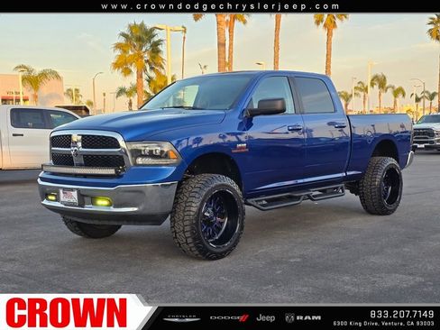 Used 2019 RAM 1500 Classic SLT image 3