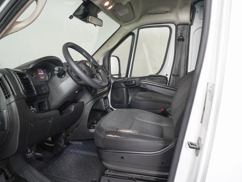 Used 2023 RAM ProMaster 2500 image 10