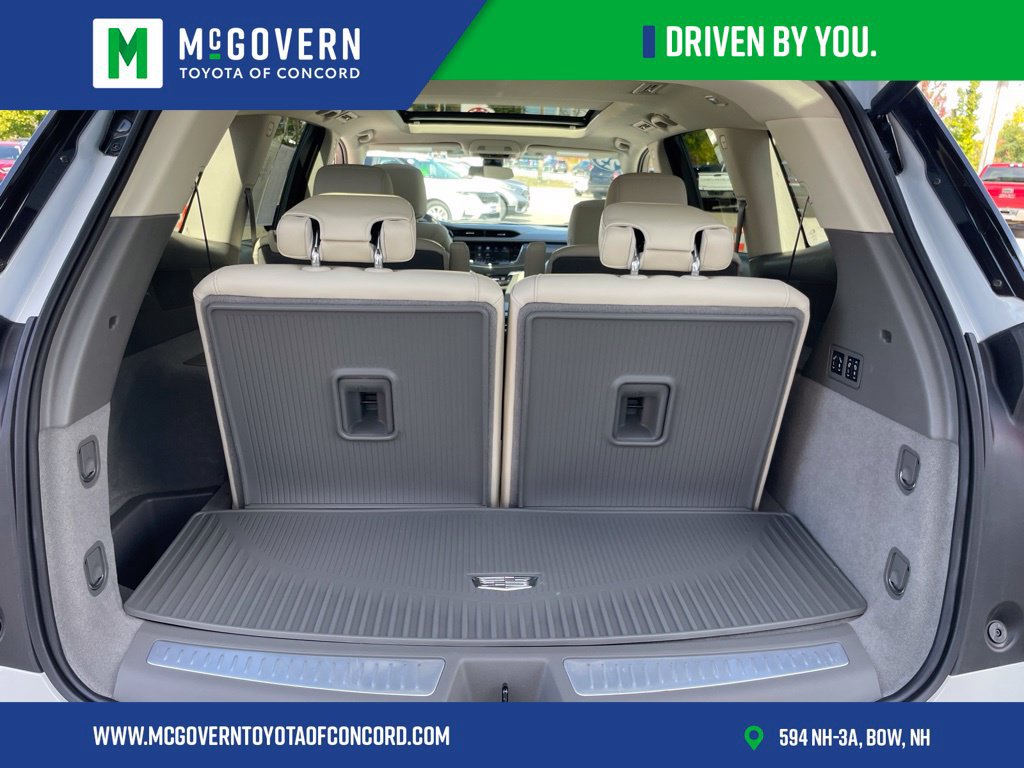 Used 2025 Cadillac XT6 Premium Luxury AWD/4WD image 31