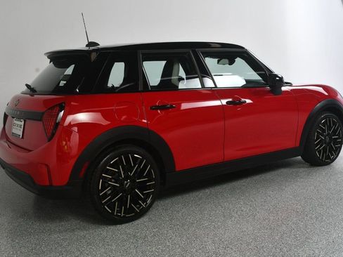 Used 2025 MINI Cooper S FWD image 10