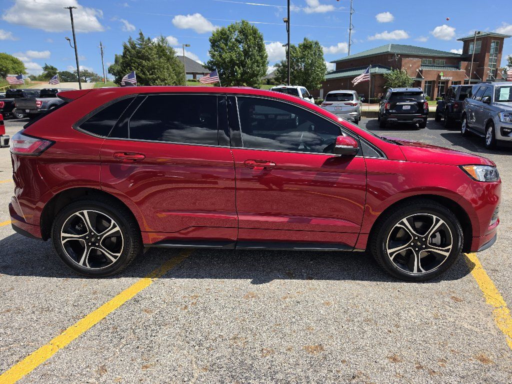 Used 2023 Ford Edge ST AWD/4WD image 4