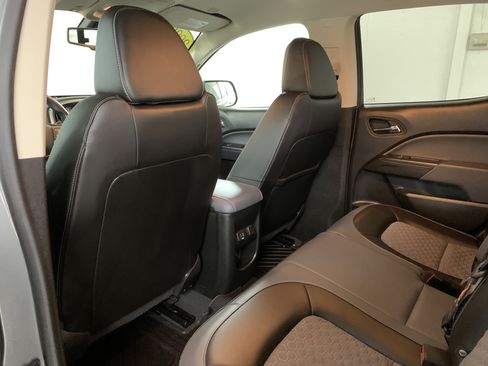 Used 2022 Chevrolet Colorado Z71 image 38