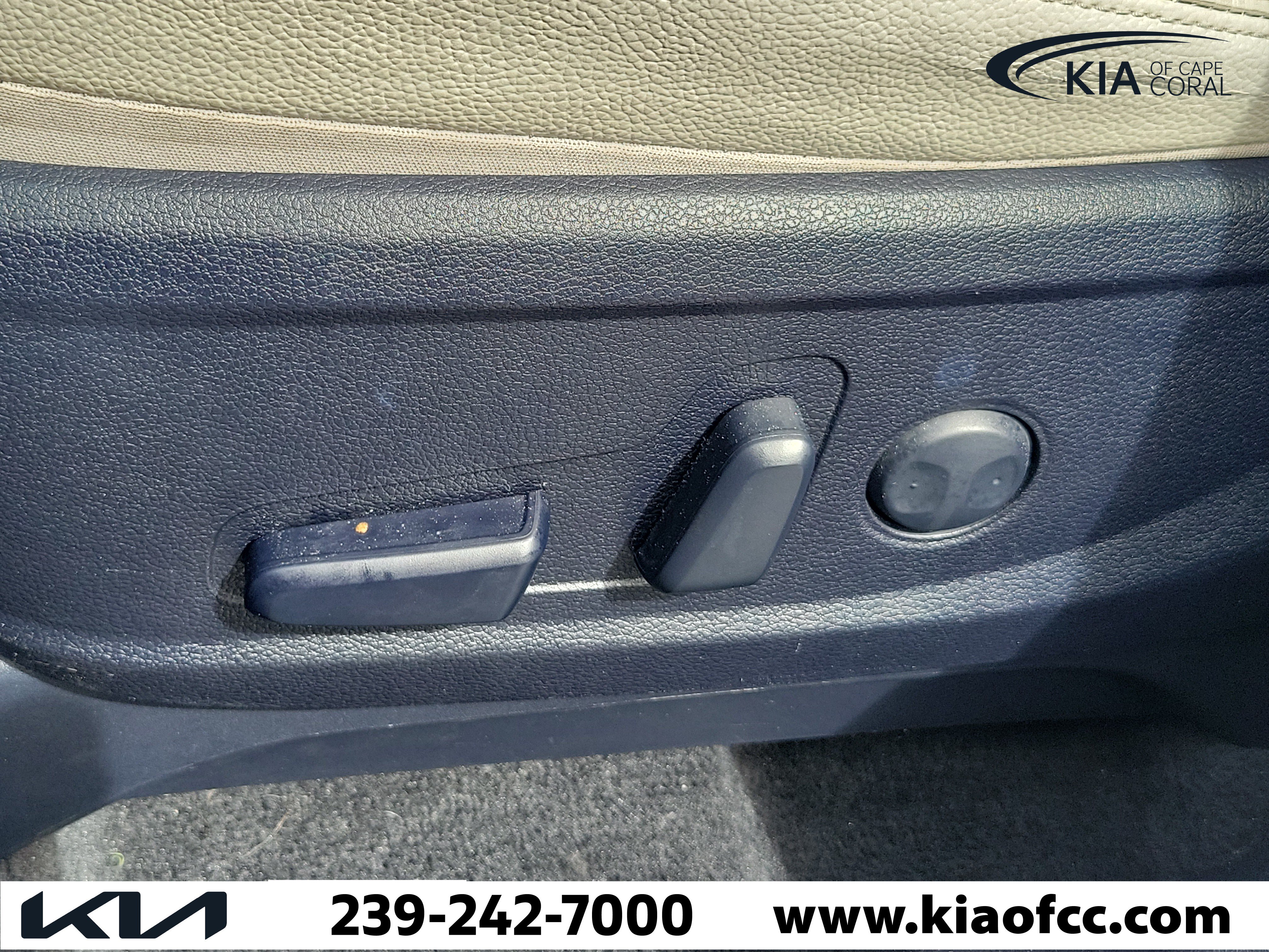 Used 2022 Hyundai Palisade SEL w/ 8P Bench Seat Package FWD image 23