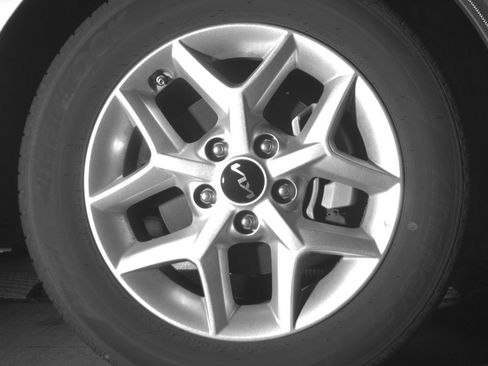 Used 2025 Kia Soul LX w/ LX Technology Package image 13