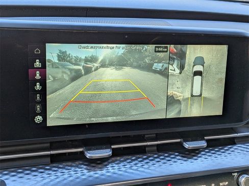 Used 2024 Kia Carnival SX Prestige image 25