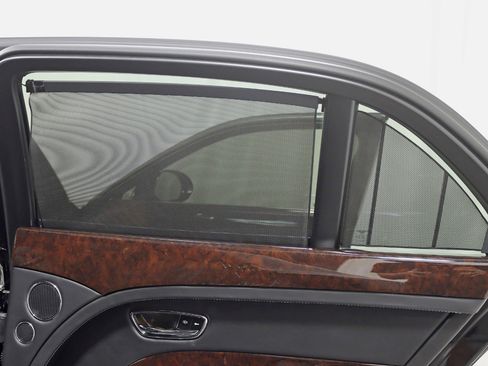 Used 2016 Bentley Mulsanne Speed image 38