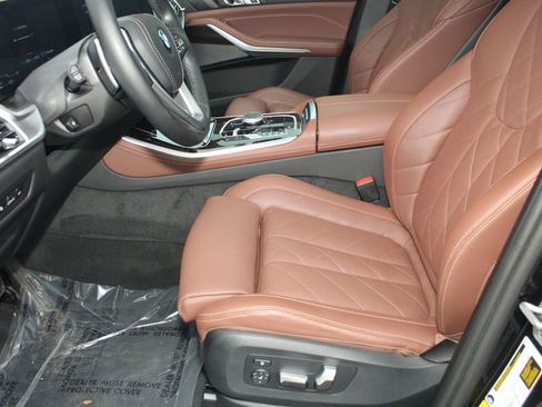 Certified 2024 BMW X5 xDrive40i w/ Premium Package image 22