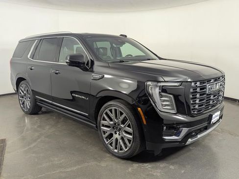 Used 2025 GMC Yukon Denali Ultimate image 2