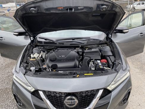 Used 2021 Nissan Maxima SR w/ Sport Mat Group image 18