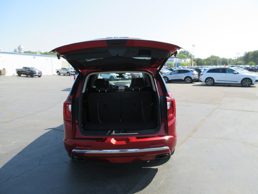 Certified 2021 GMC Acadia Denali w/ Denali Ultimate Package AWD/4WD image 8