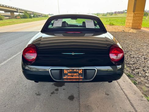 Used 2002 Ford Thunderbird RWD image 4