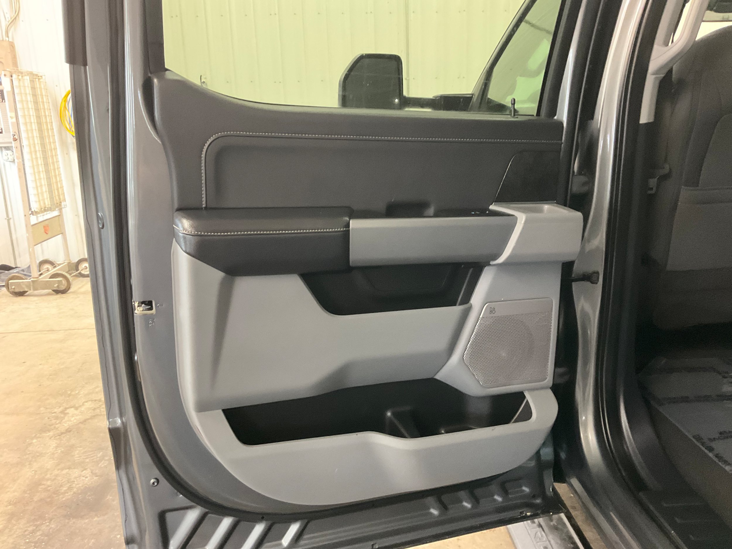 Used 2024 Ford F250 XLT w/ XLT Premium Package AWD/4WD image 18