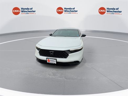 Certified 2025 Honda Accord Sport image 3