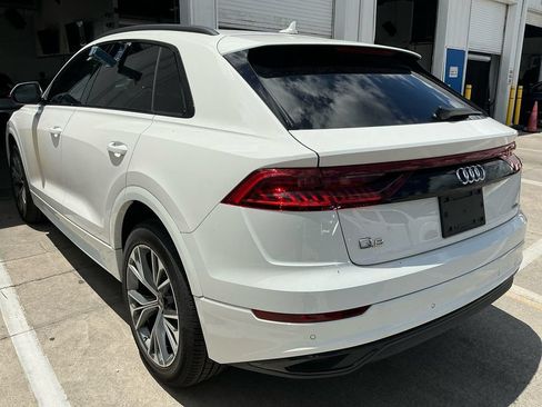 Used 2023 Audi Q8 Premium AWD/4WD image 3