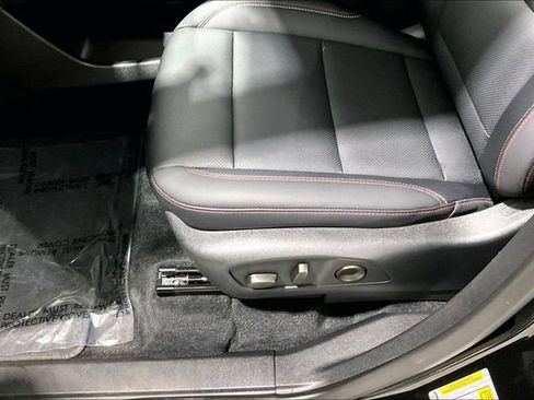 Used 2024 Chevrolet Traverse Z71 AWD/4WD image 23
