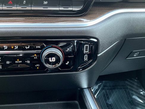 Used 2022 Chevrolet Silverado 1500 RST image 33