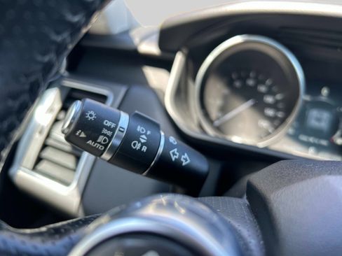 Used 2016 Land Rover Range Rover Sport SE AWD/4WD image 25