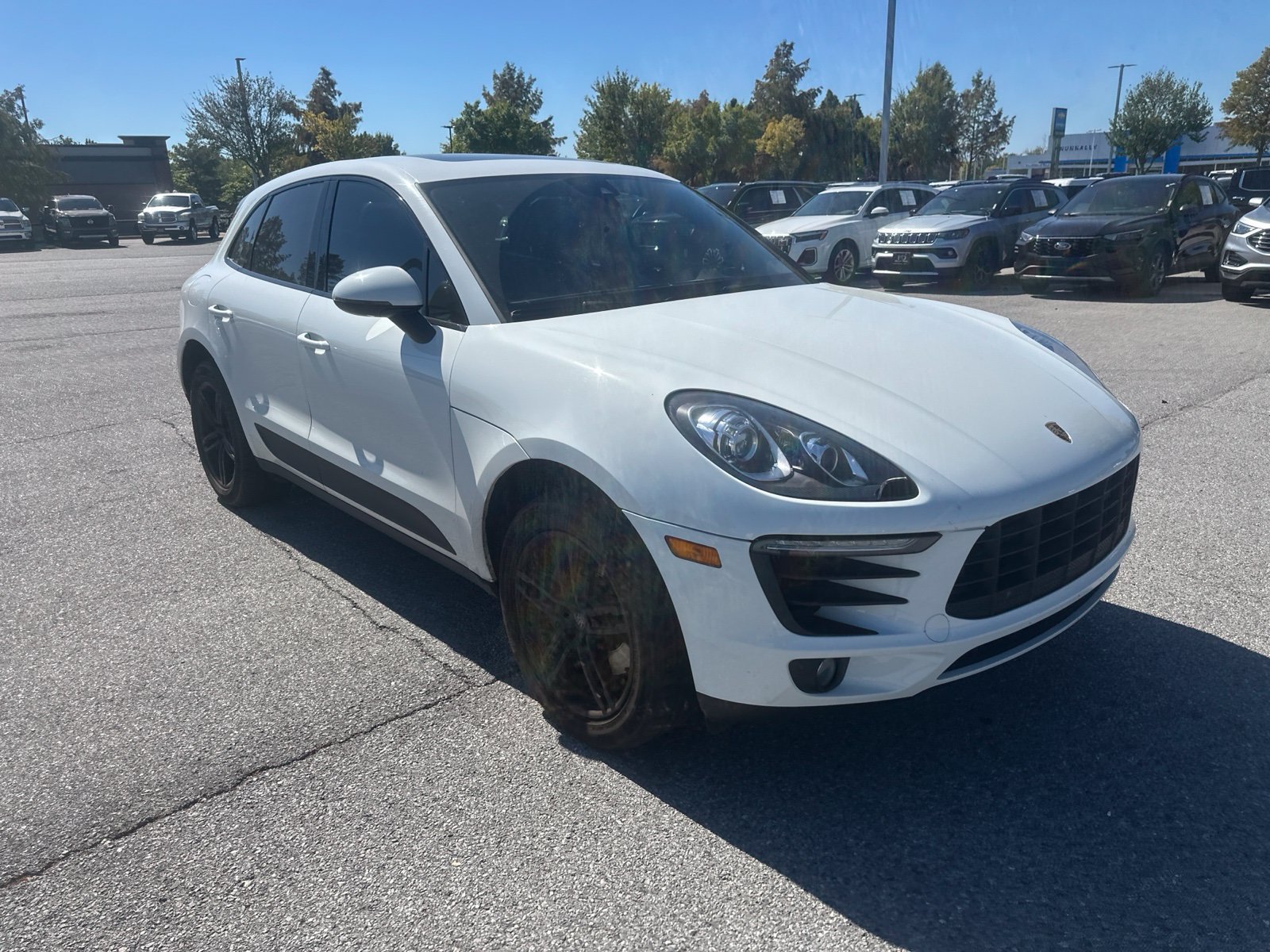 Used 2018 Porsche Macan S AWD/4WD image 3
